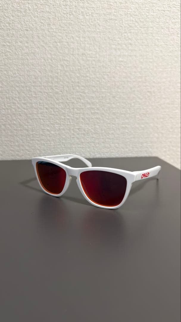 小物 OAKLEY FROGSKINS White